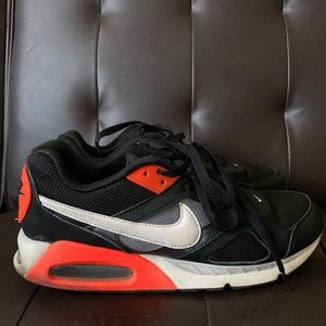 Men's Nike Air Max IVO size 10.5